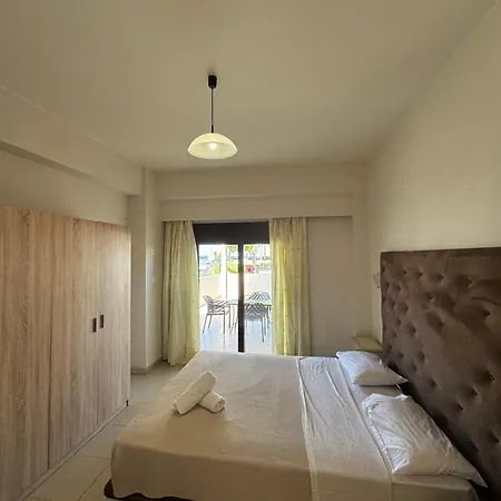 Steve's Apartamento Faliraki