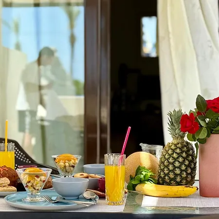 アパート Steve's ファリラキ